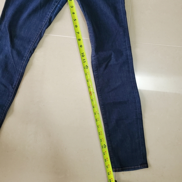 J Brand Denim Skinny Jeans - Womens Size 26 - Style 811C032 Pure - Picture 6 of 7